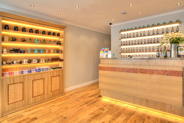 Welcoming spa reception for massage in London